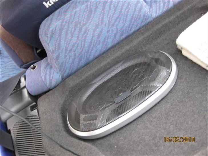 Suzuki Swift GLX SF310 - jeg skammer mig, og har skrabet mærket "Xzound" af billede 5