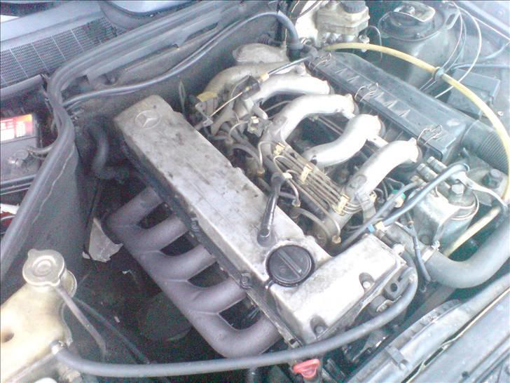 Mercedes Benz 190 2,5 billede 9