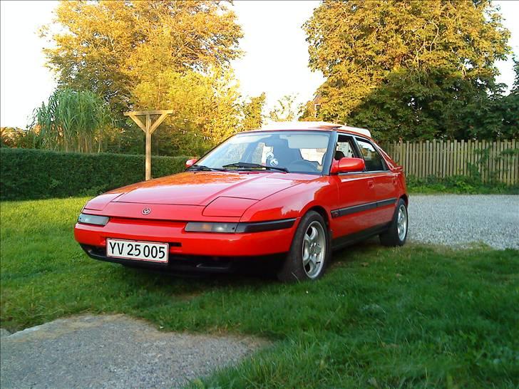 Mazda 323 F GLX - En dejlig sommer dag... nu med sænket undervogn billede 7