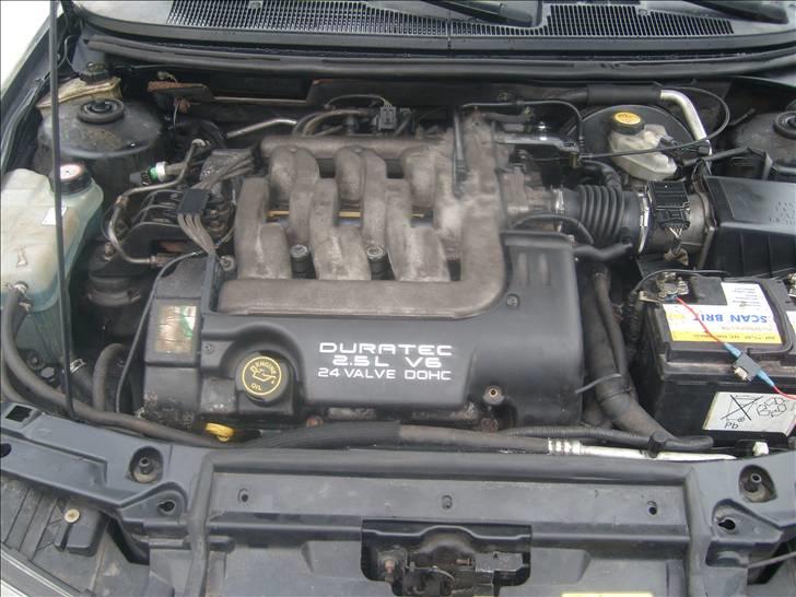 Ford Mondeo 2,5 v6 BYTTET billede 4