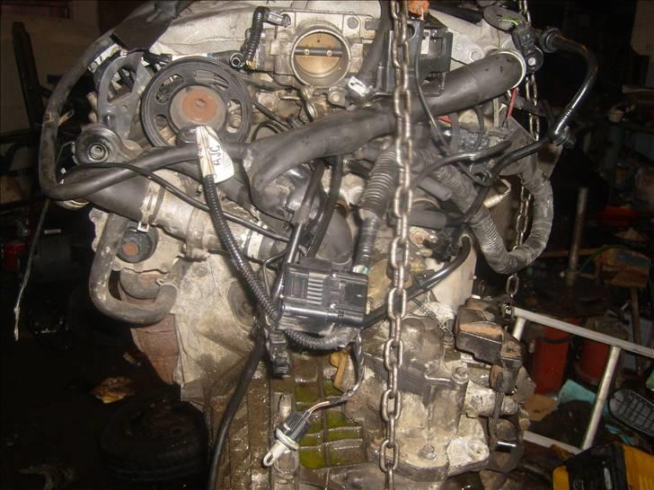 Ford Mondeo 2,5 v6 BYTTET billede 6