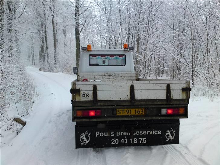 Mercedes Benz 310 Diesel ¤Arbejdsbilen¤ - Ja ja, med gardiner og det hele i bagruden... billede 15