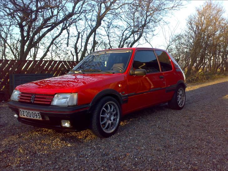 Peugeot 205Vmax 134 billede 4