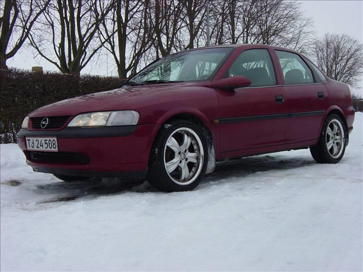 Opel Vectra B *SOLGT* billede 1