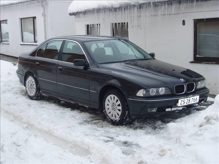 BMW 523i - Hvem siger at Bmw ikke kan køre i sne .. billede 6