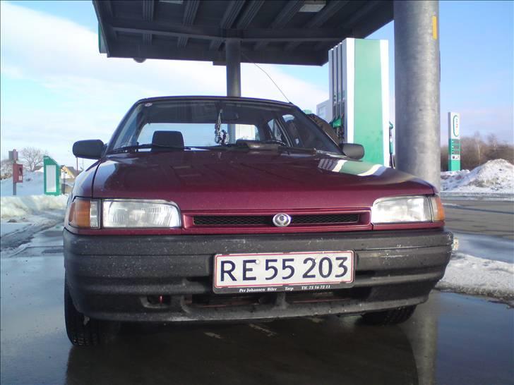 Mazda 323 billede 2