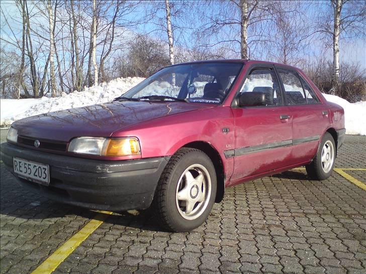 Mazda 323 billede 3