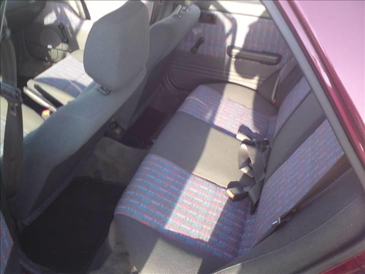 Mazda 323 billede 10