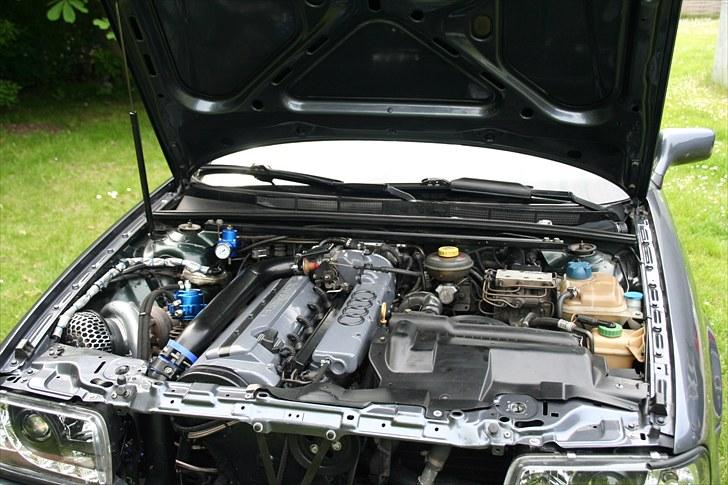 Audi s2/rs2  - alle motor dele er blevet pulver lakeret billede 5