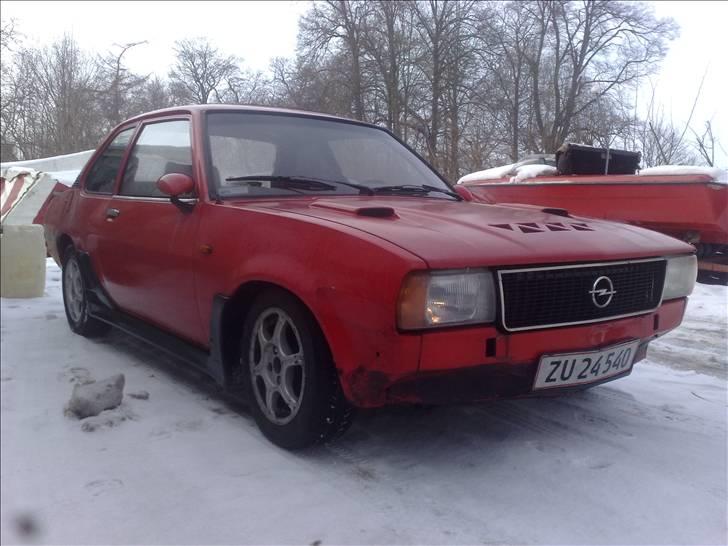 Opel Ascona B 2,0 billede 1