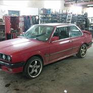 BMW 325 ix E30 DØD