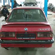 BMW 325 ix E30 DØD