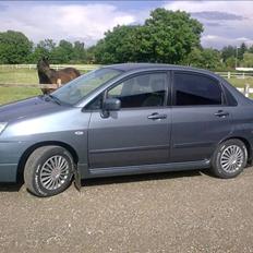 Suzuki Liana