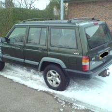 Jeep Cherokee Sport 2,5 TD Van