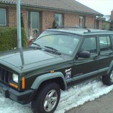 Jeep Cherokee Sport 2,5 TD Van