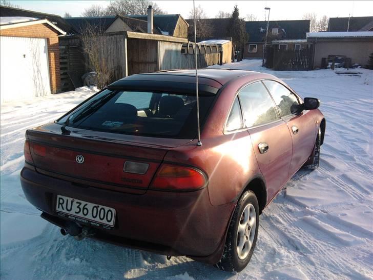 Mazda 323F mk VIII GLX billede 2