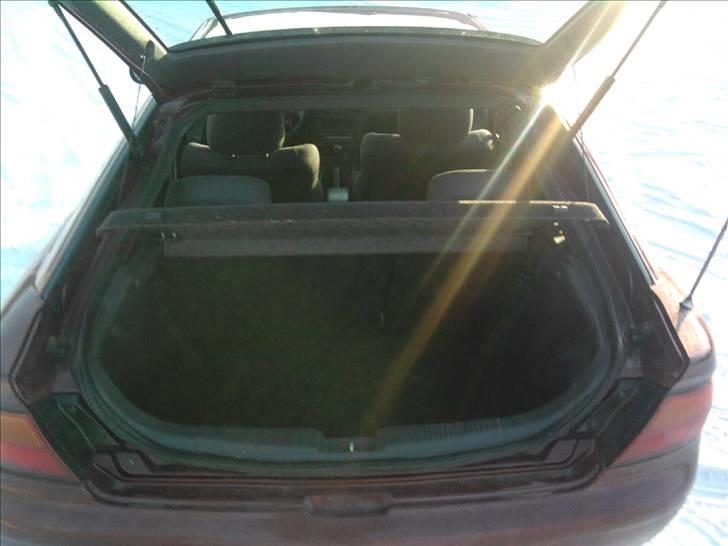 Mazda 323F mk VIII GLX billede 9