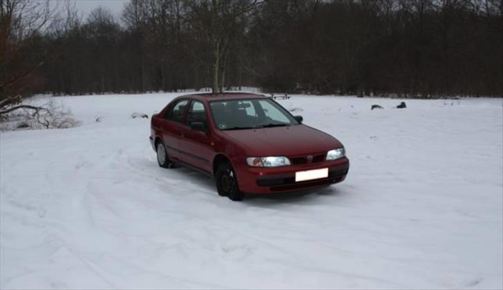 Nissan Almera billede 3