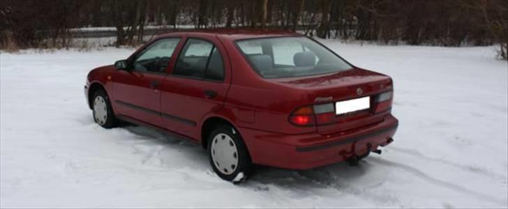 Nissan Almera billede 8