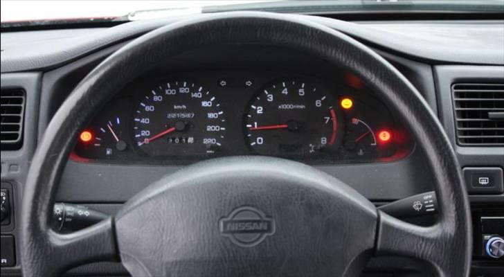 Nissan Almera billede 10