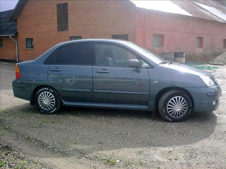 Suzuki Liana billede 3