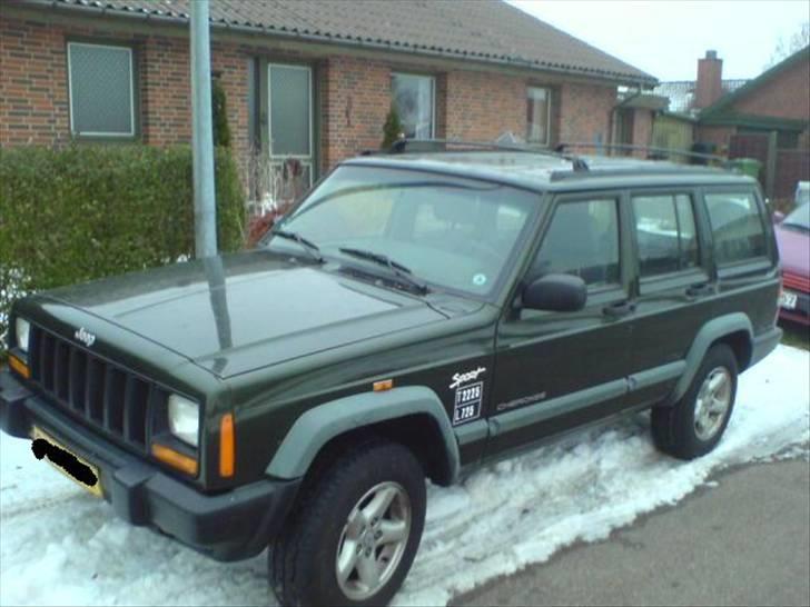 Jeep Cherokee Sport 2,5 TD Van billede 3