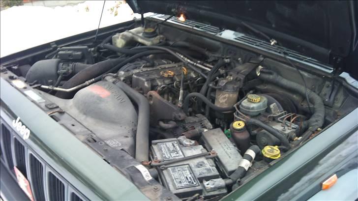 Jeep Cherokee Sport 2,5 TD Van billede 5