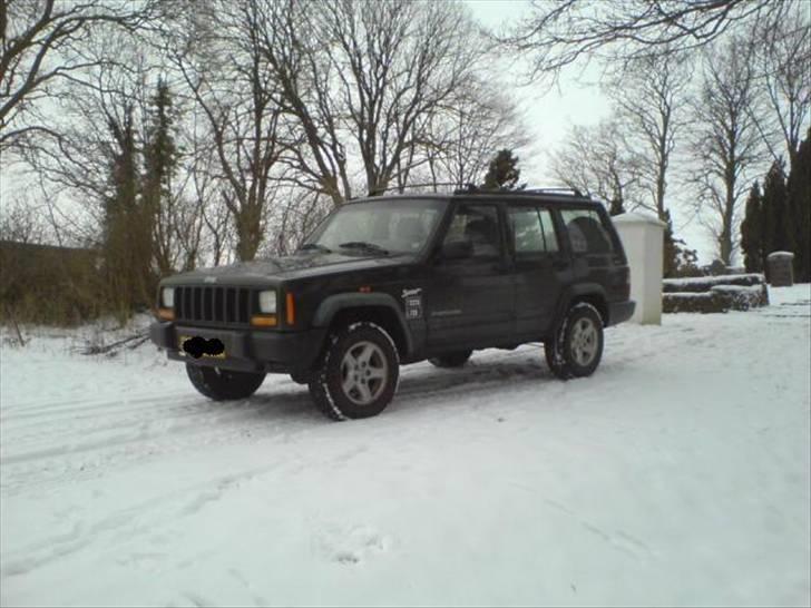 Jeep Cherokee Sport 2,5 TD Van billede 6