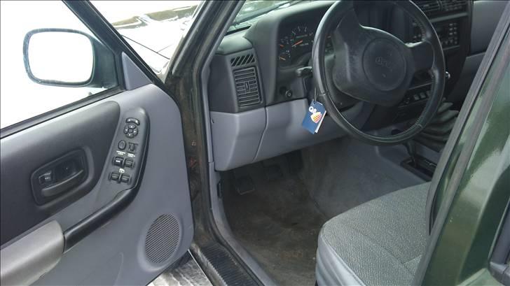 Jeep Cherokee Sport 2,5 TD Van billede 9