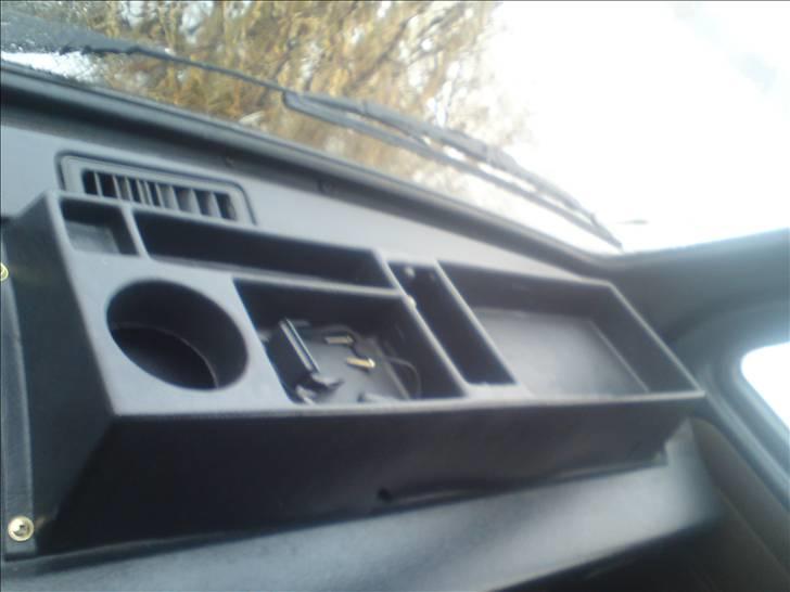 VW  T3 Knold og Tot Corp. - kopholder standard enda :o billede 10