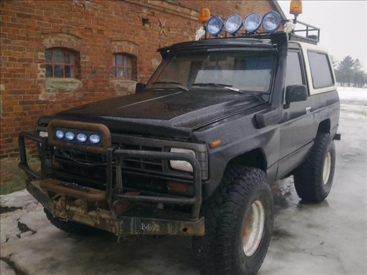 Datsun patrol *solgt* - som den står nu dog skal kofanger sanblæses og males billede 19