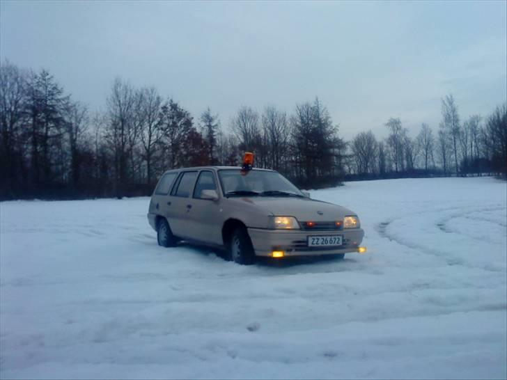 Opel Kadett E Caravan (solgt) billede 3