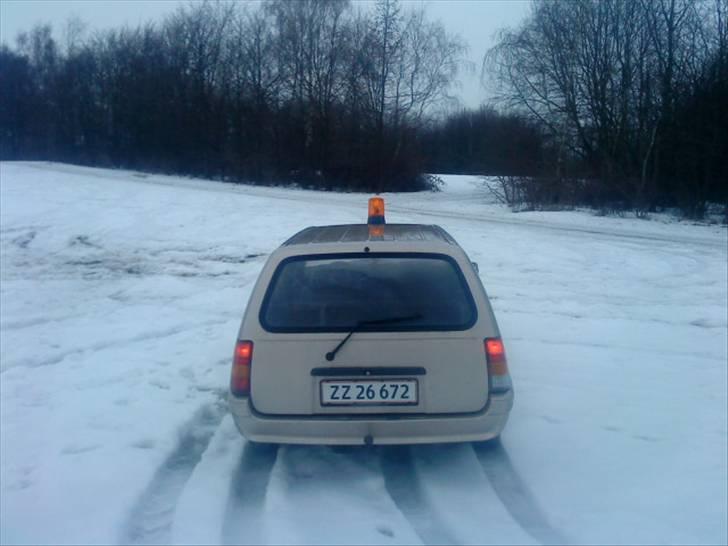 Opel Kadett E Caravan (solgt) billede 6