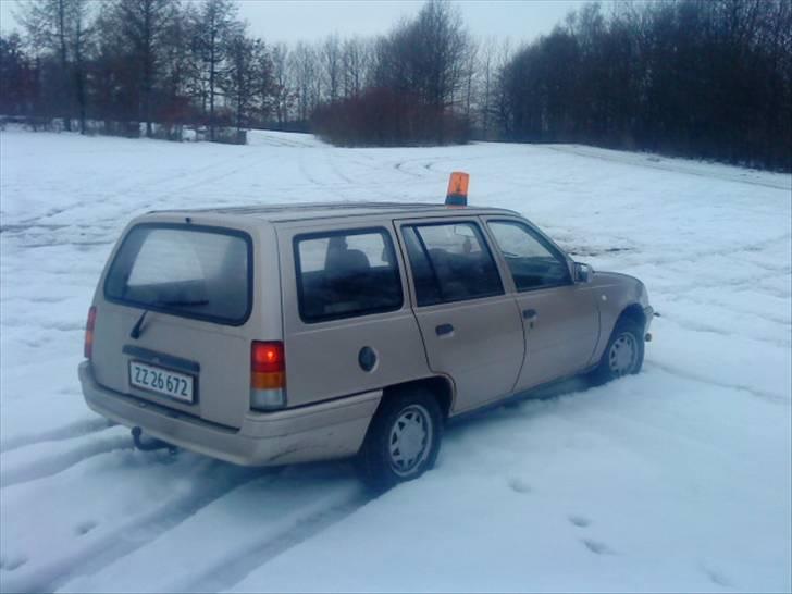 Opel Kadett E Caravan (solgt) billede 7