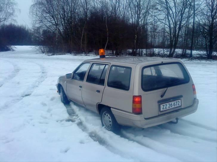 Opel Kadett E Caravan (solgt) billede 8