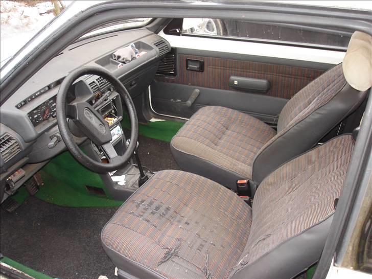 Peugeot 205 skroted billede 5