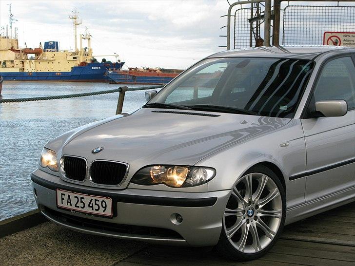 BMW E46 318d 4d billede 2