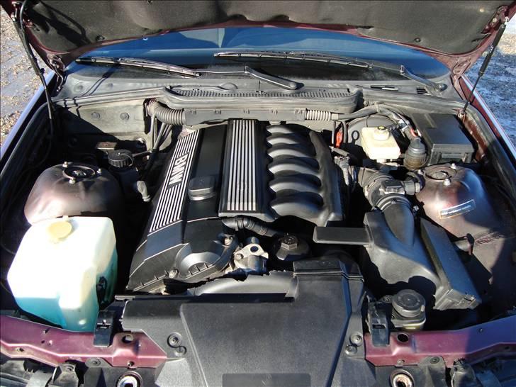 BMW 323i Touring Solgt billede 5