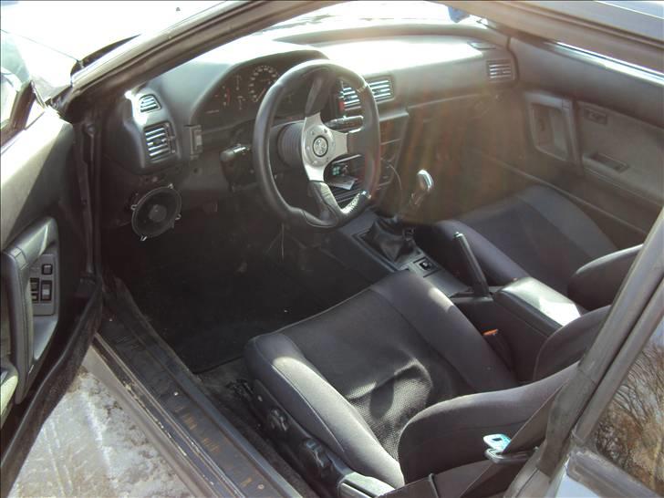 Toyota Celica - SOLGT - - Der skal der godt nok laves lidt om :p panelet skal jo være pænt :) billede 12