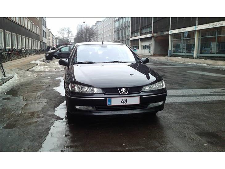 {{currentPhoto.altText}} billede {{currentPhoto.number}}