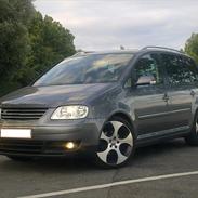 VW Touran TDI Highline - SÆLGES