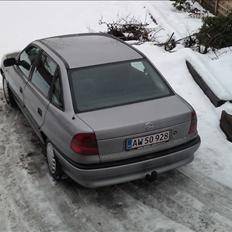 Opel Astra 1,6 I