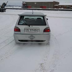 Nissan sunny 4x4 turbo