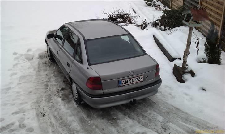 Opel Astra 1,6 I - Lækker bil billede 2