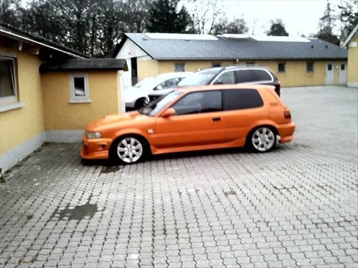 Toyota Corolla *Den Orange* - Lynet når det smukkest;) billede 1