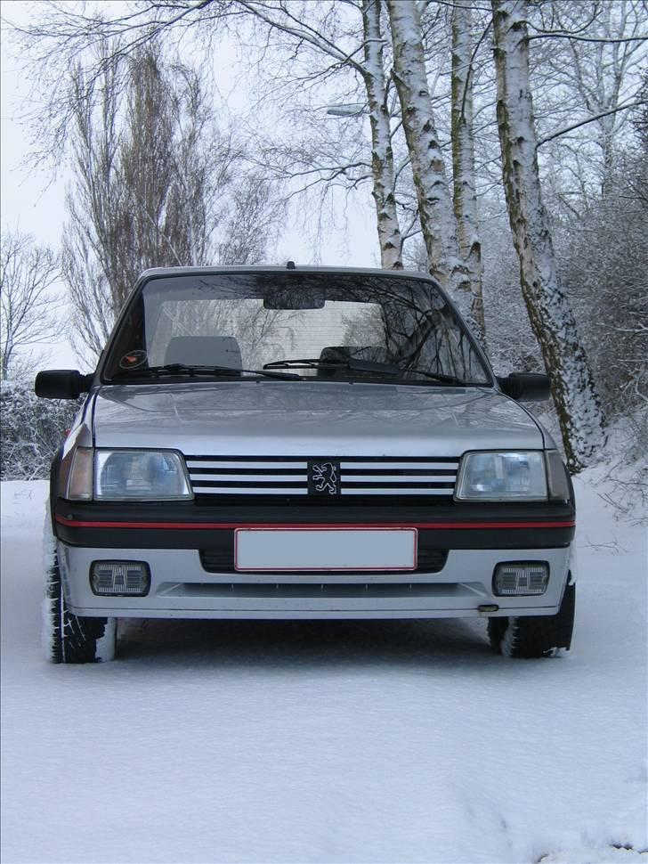 Peugeot 205 GTI 1.9 (solgt) billede 4