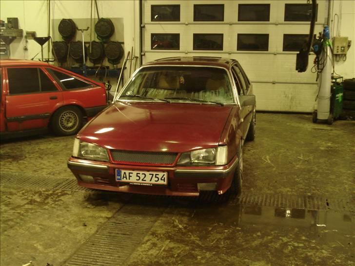 Opel Senator A2 "SOLGT" billede 7