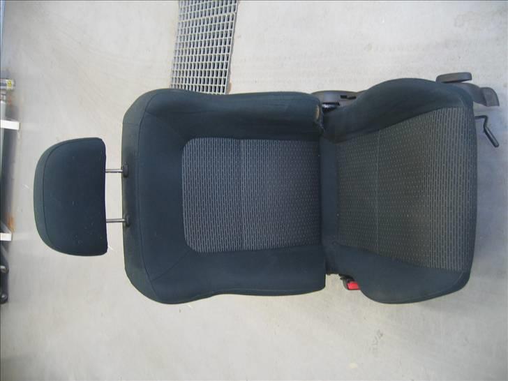 Mazda 323F BA - sæder.. kan det bryges A.P :-) billede 13