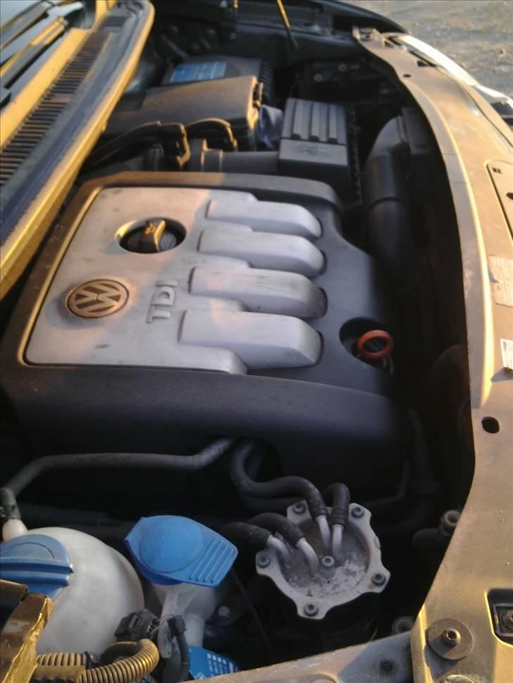 VW Touran TDI Highline - SÆLGES - Kæmpe motor.. billede 6