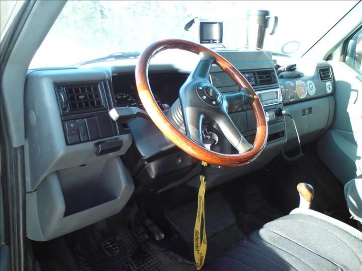 VW Transporter 2.,4D SOLGT billede 2